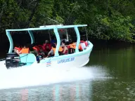 Embarcation de transport touristique avec gilets de sauvetage et toit protecteur | Bateau de Drake Bay à Sierpe (Transport)